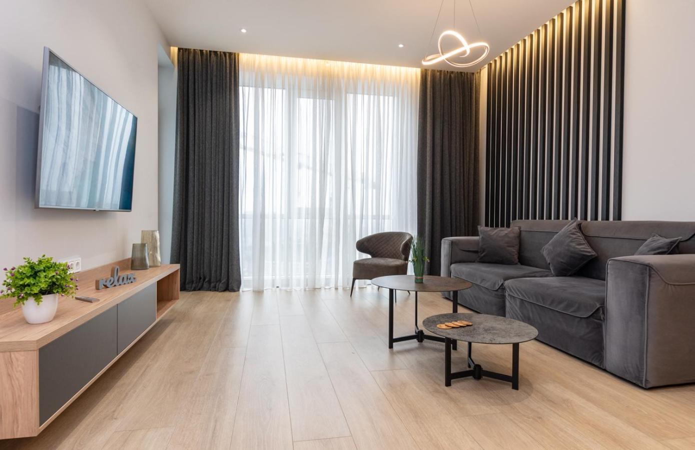 Royal Tower Residence Big Vip Apartment In Center Floor 27 キエフ エクステリア 写真