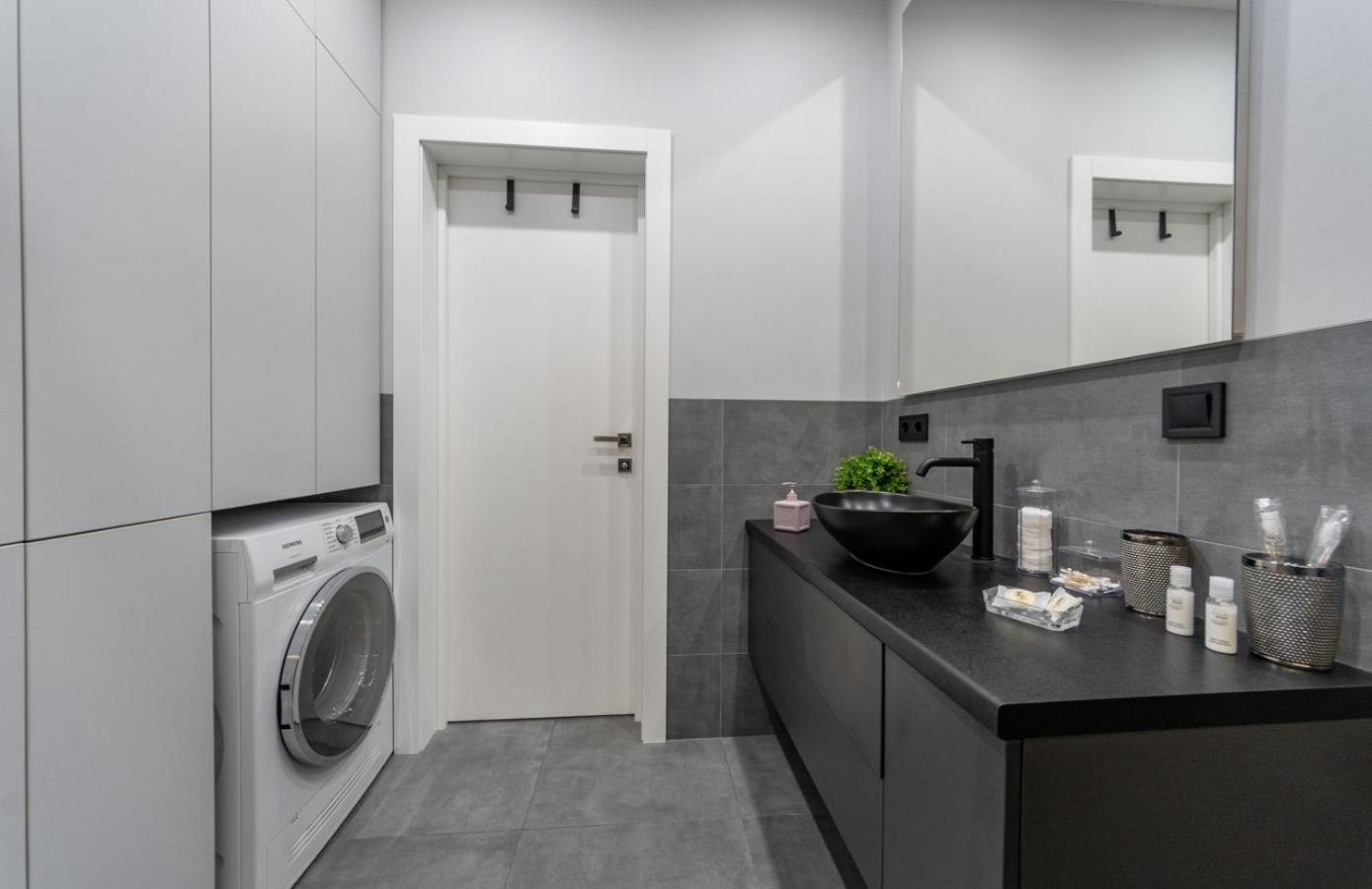 Royal Tower Residence Big Vip Apartment In Center Floor 27 キエフ エクステリア 写真