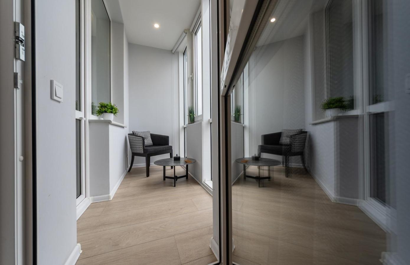 Royal Tower Residence Big Vip Apartment In Center Floor 27 キエフ エクステリア 写真