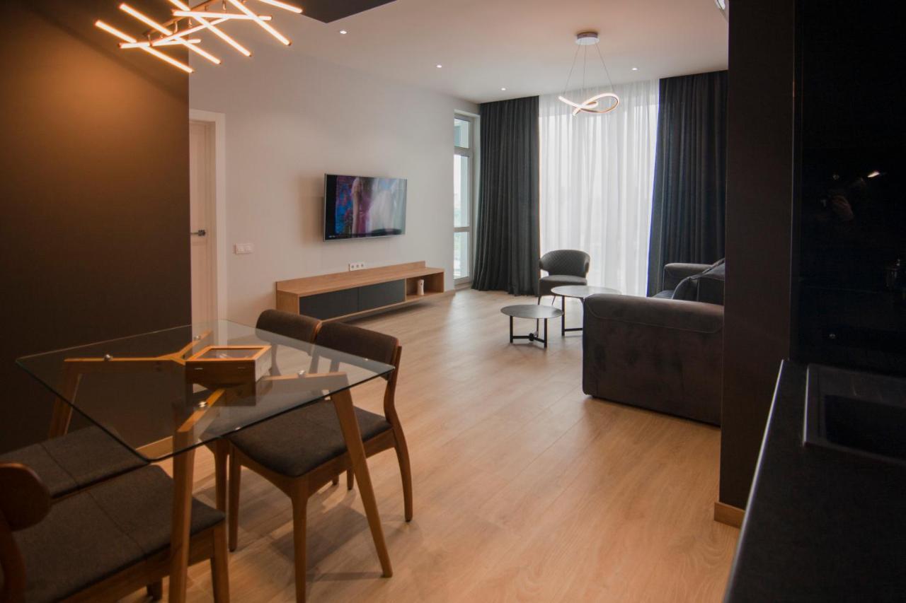 Royal Tower Residence Big Vip Apartment In Center Floor 27 キエフ エクステリア 写真