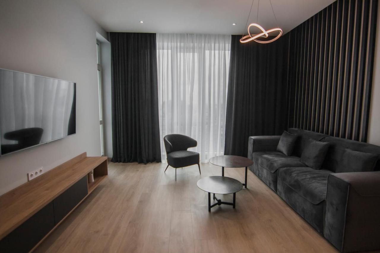 Royal Tower Residence Big Vip Apartment In Center Floor 27 キエフ エクステリア 写真